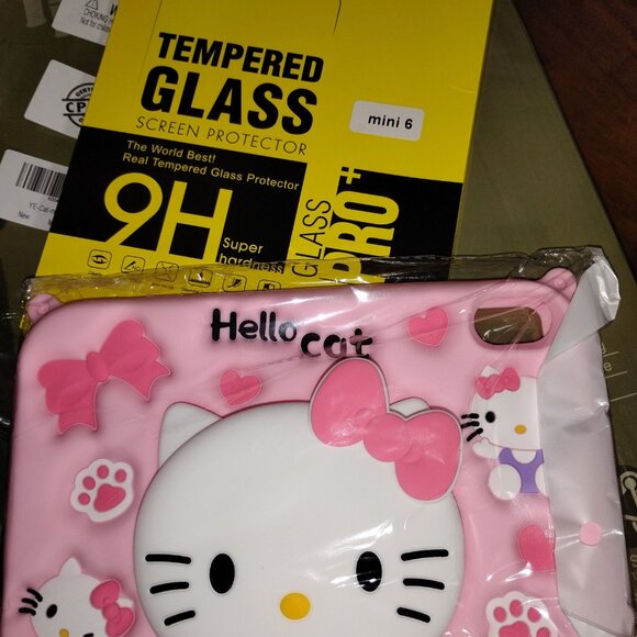 Hello Kitty I-Pad Case Mini 6 Pink - Picture 10 of 10